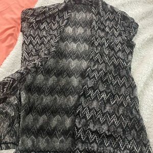 Heart Soul sleeveless cardigan